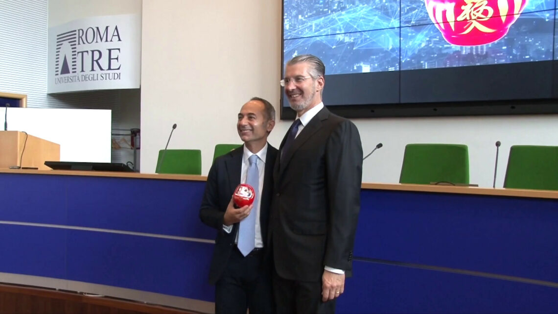 Automotive, Nissan al fianco delle università per sostenere i giovani Automotive, Nissan al fianco delle università per sostenere i giovani
