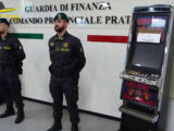 Prato, controllo in un internet point. Sequestrati 65 Pc senza licenza
