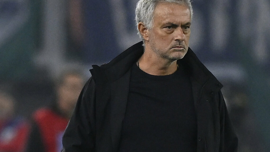 Mourinho “Senza infortuni possiamo lottare per il 4° posto” Mourinho “Senza infortuni possiamo lottare per il 4° posto”