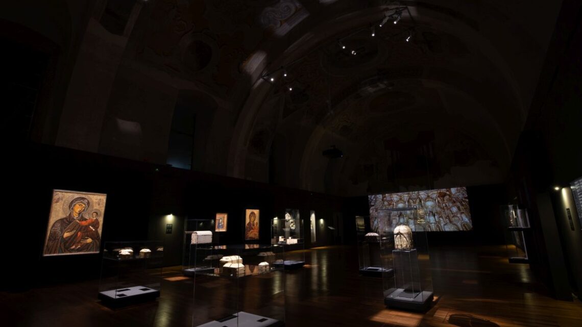 A Palermo “Thesaurus”, la mostra sul tesoro della Cappella Palatina A Palermo “Thesaurus”, la mostra sul tesoro della Cappella Palatina