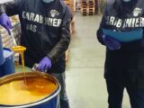 Nas sequestrano 39 tonnellate di dolci tipici natalizi