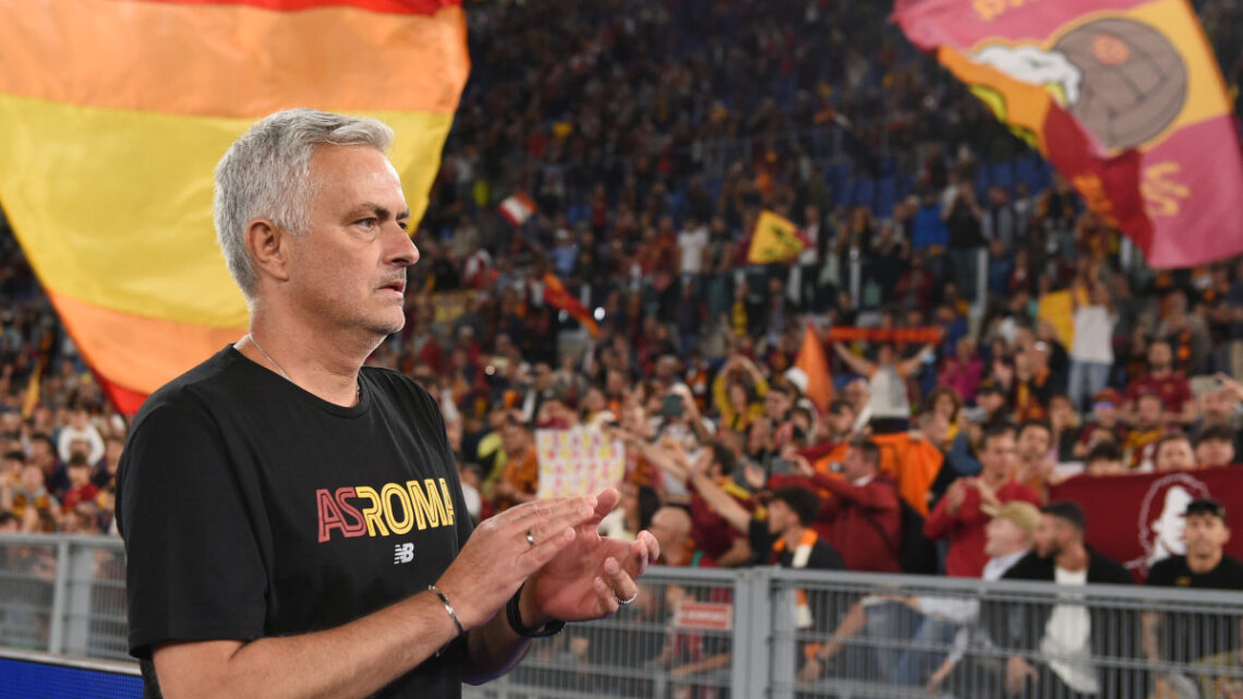 Mourinho “Con la Juve serve personalità, Dybala c’è” Mourinho “Con la Juve serve personalità, Dybala c’è”