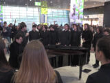 Accademia Santa Cecilia vola a Fiumicino, flash mob di 22 cantanti