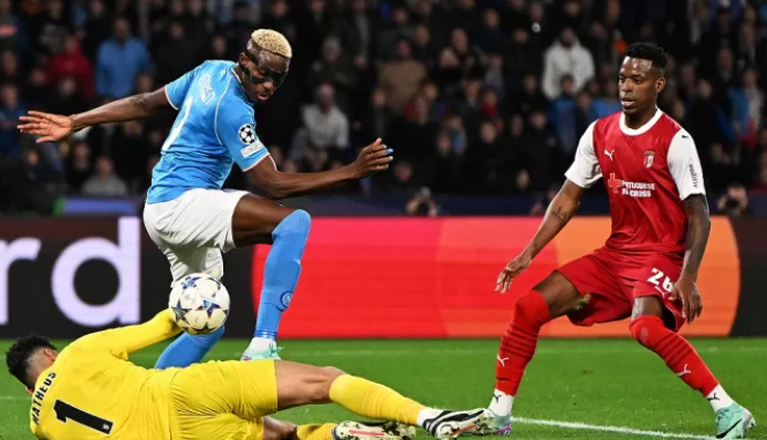 Champions League, al Maradona il Napoli batte il Braga e vola agli ottavi Champions League, al Maradona il Napoli batte il Braga e vola agli ottavi