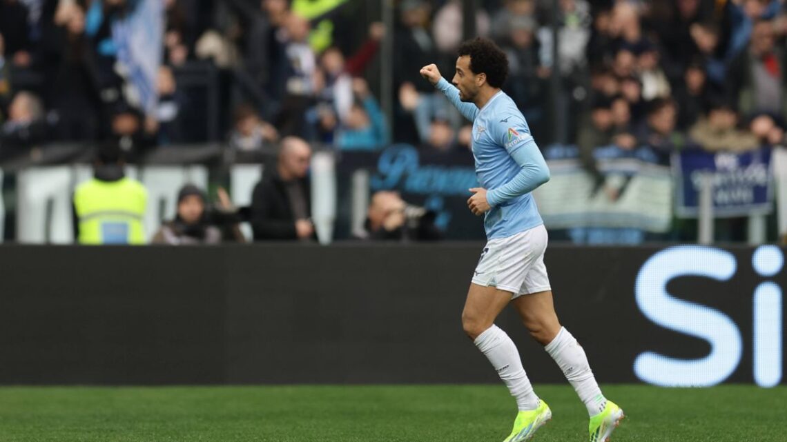 Felipe Anderson lancia la Lazio, 1-0 al Lecce e quarto posto Felipe Anderson lancia la Lazio, 1-0 al Lecce e quarto posto