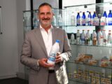 Parmalat, in Italia prima bottiglia in plastica PET bianco riciclabile