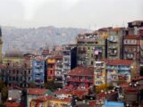 Attacco armato a chiesa cattolica a Istanbul, un morto e feriti