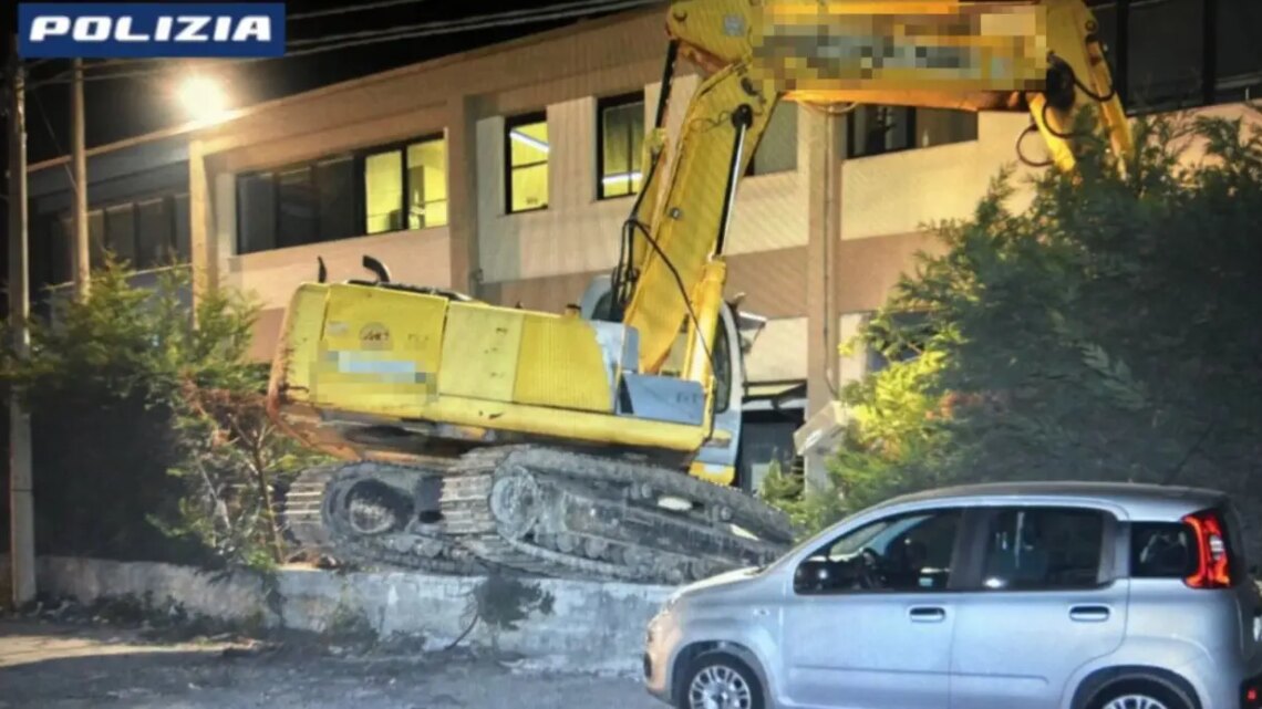 Assalto armato a Istituto di vigilanza, 6 arresti per colpo milionario Assalto armato a Istituto di vigilanza, 6 arresti per colpo milionario