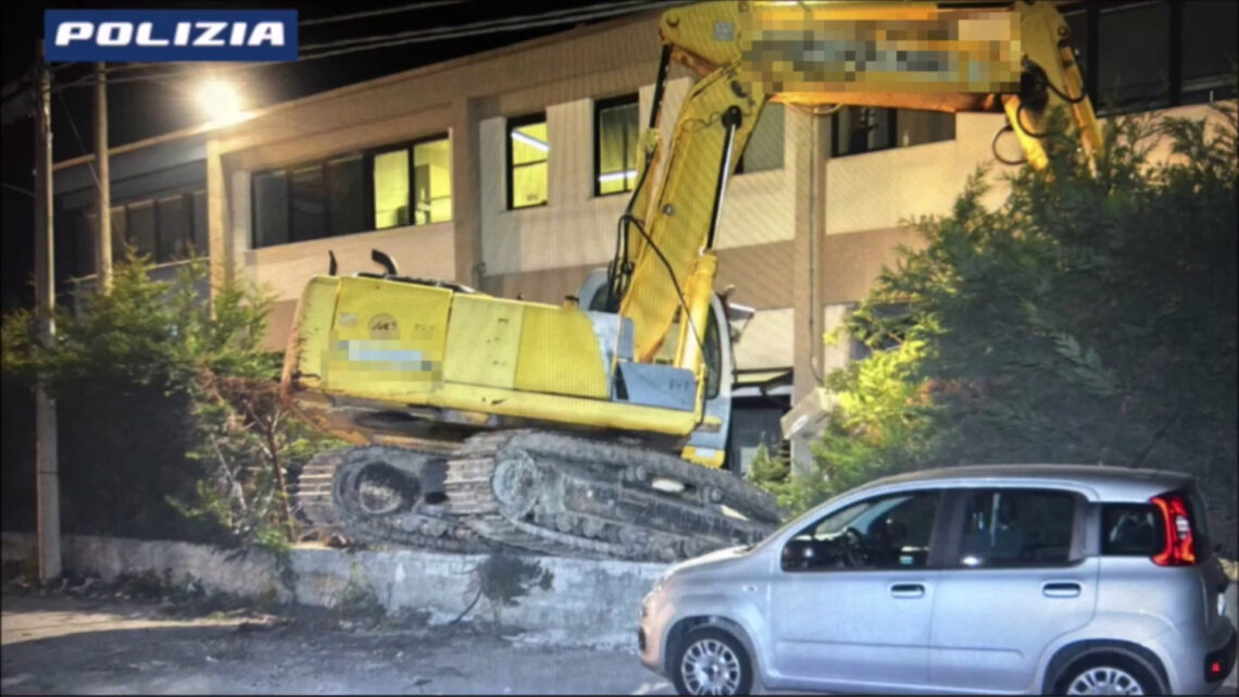 Assalto armato a istituto di vigilanza, 6 arresti tra Chieti e Foggia Assalto armato a istituto di vigilanza, 6 arresti tra Chieti e Foggia