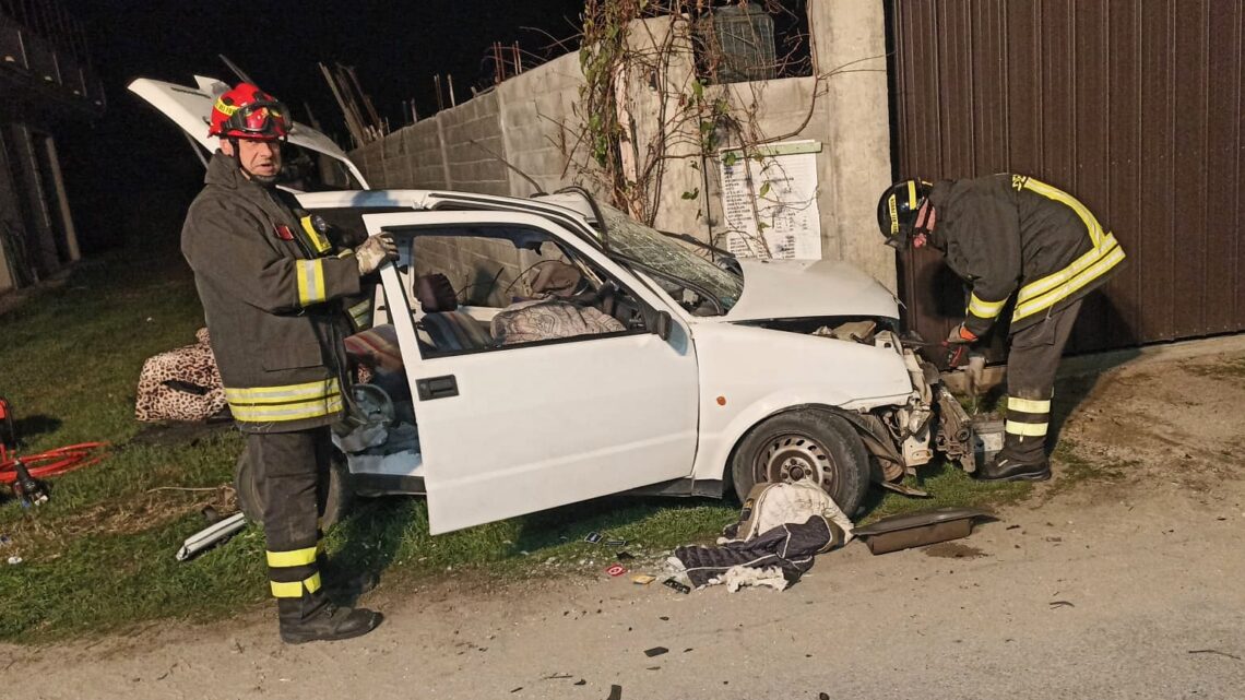 Tragedia stradale a Rosarno: due morti e un ferito grave in un incidente.