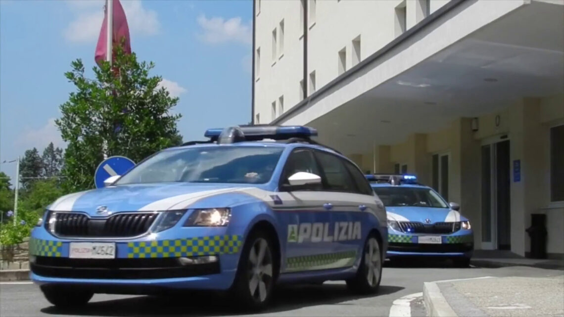 Polizia sequestra auto riciclate mediante false nazionalizzazioni Polizia sequestra auto riciclate mediante false nazionalizzazioni