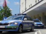 Polizia sequestra auto riciclate mediante false nazionalizzazioni
