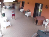 Ruba in una villa mentre proprietaria dorme, denunciato nel Catanese