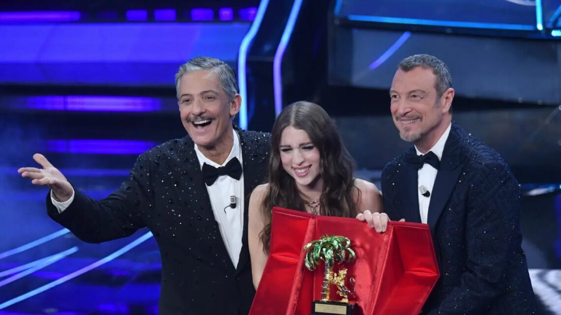 Sanremo, ascolti record per la serata finale con 14 mln e 74.1% share Sanremo, ascolti record per la serata finale con 14 mln e 74.1% share