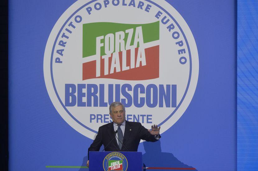 Tajani “Governo avanti fino alla fine della legislatura” Tajani “Governo avanti fino alla fine della legislatura”
