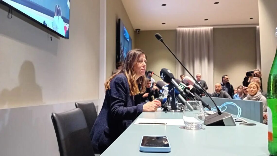Todde “Subito al lavoro, ai manganelli i sardi hanno risposto con le matite” Todde “Subito al lavoro, ai manganelli i sardi hanno risposto con le matite”