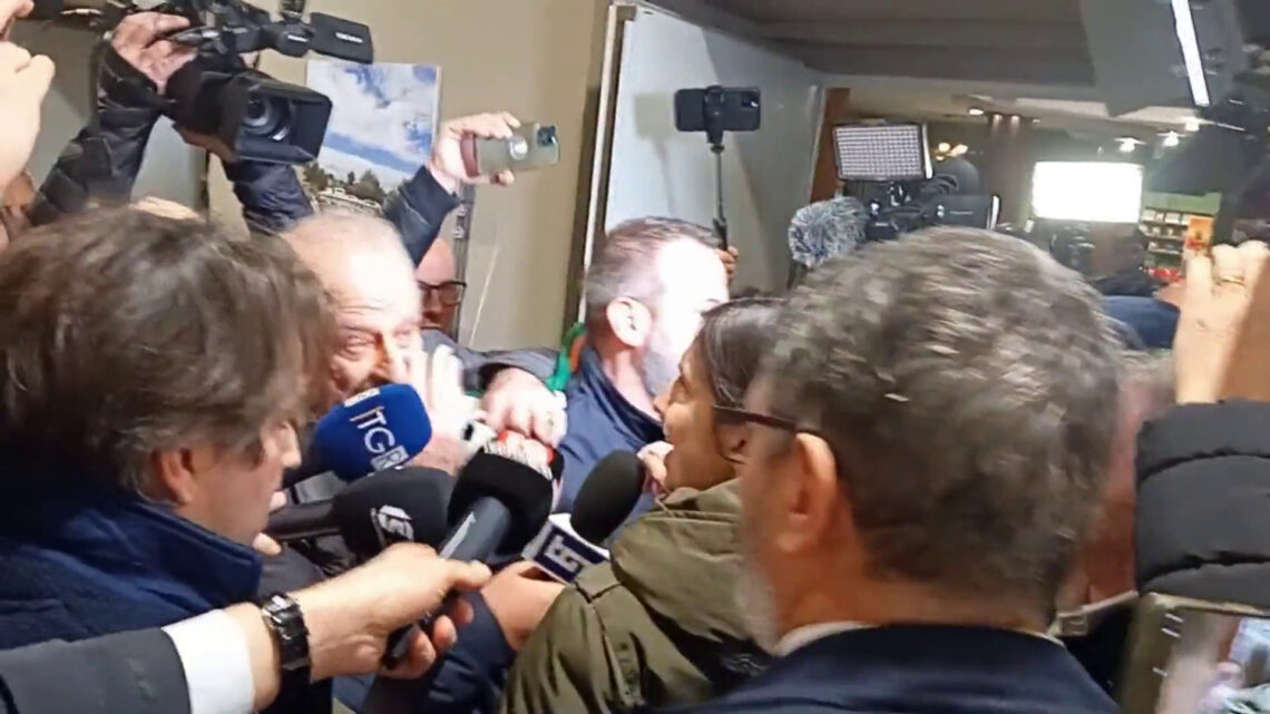 Schlein contestata a Cagliari da attivisti pro Palestina Schlein contestata a Cagliari da attivisti pro Palestina