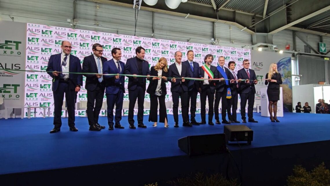 Al via LetExpo, Grimaldi “A rischio 154 mld negli scambi Italia-Cina” Al via LetExpo, Grimaldi “A rischio 154 mld negli scambi Italia-Cina”