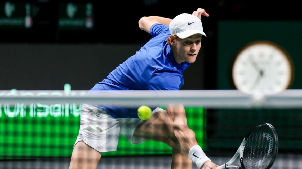 Sinner si arrende ad Alcaraz, niente finale a Indian Wells Sinner si arrende ad Alcaraz, niente finale a Indian Wells
