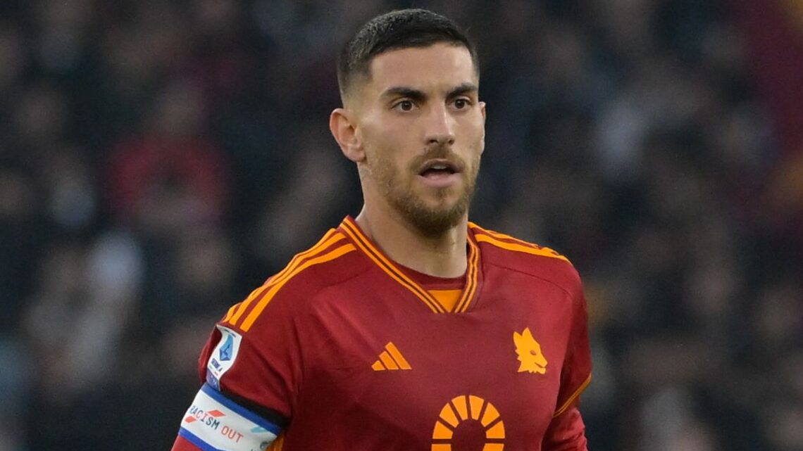 La Roma piega 1-0 il Sassuolo, decide il gol di Pellegrini La Roma piega 1-0 il Sassuolo, decide il gol di Pellegrini
