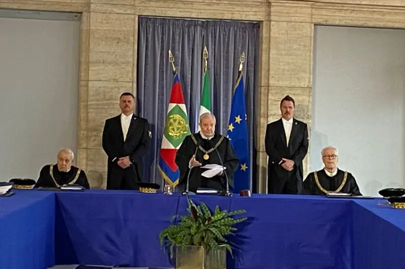 Barbera “La tutela della Costituzione tessuto che unifica la Repubblica” Barbera “La tutela della Costituzione tessuto che unifica la Repubblica”