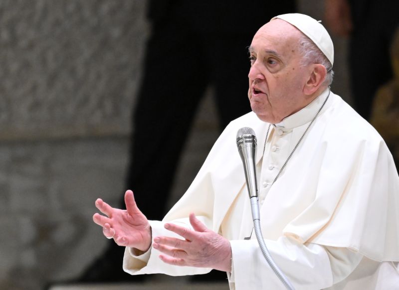 Papa “Preghiamo per la pace in Ucraina, Israele e Palestina” Papa “Preghiamo per la pace in Ucraina, Israele e Palestina”