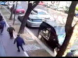 Ruba orologio di lusso a Milano e spacca il naso ad agente, arrestato