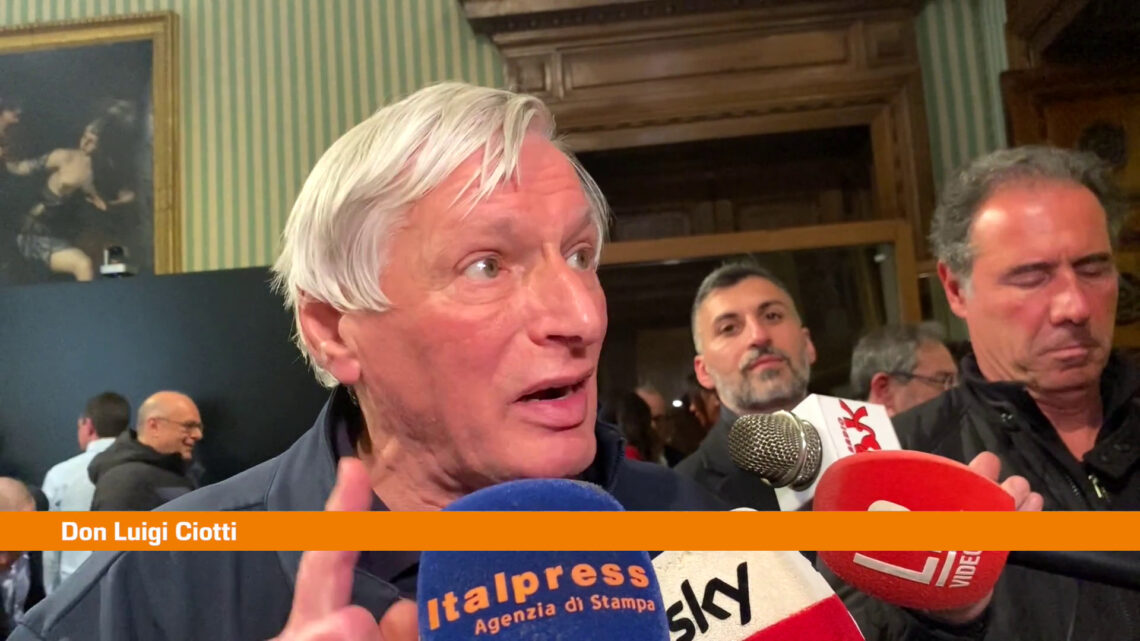 Don Ciotti “Serve una legge che tuteli le donne ricercate dai clan” Don Ciotti “Serve una legge che tuteli le donne ricercate dai clan”