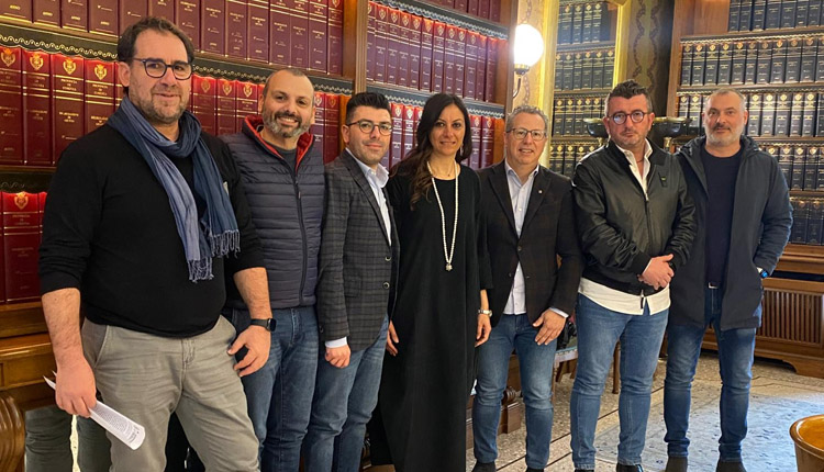 La presidente della Provincia Cosenza incontra i sindacati della Polizia di Stato. La presidente della Provincia Cosenza incontra i sindacati della Polizia di Stato.