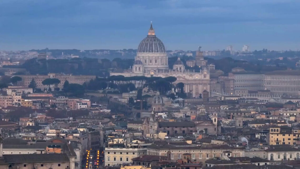 Turismo, per Giubileo e Olimpiadi 36 milioni di arrivi Turismo, per Giubileo e Olimpiadi 36 milioni di arrivi