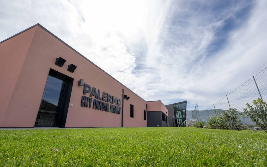 Inaugurato il Palermo CFA, nuovo centro sportivo rosanero Inaugurato il Palermo CFA, nuovo centro sportivo rosanero