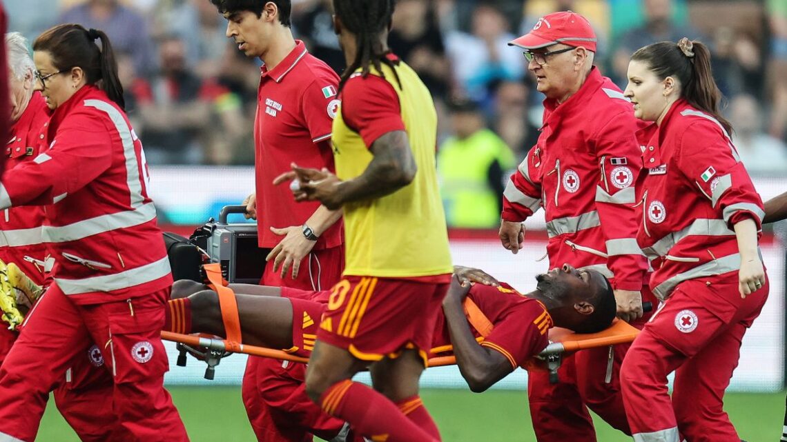 Malore per Ndicka, sospesa Udinese-Roma Malore per Ndicka, sospesa Udinese-Roma
