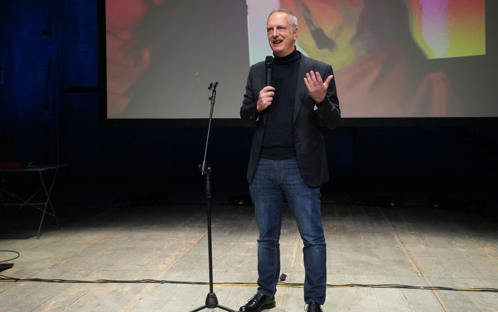 Tv, stop allo scrittore Scurati su Rai 3. Insorgono le opposizioni Tv, stop allo scrittore Scurati su Rai 3. Insorgono le opposizioni