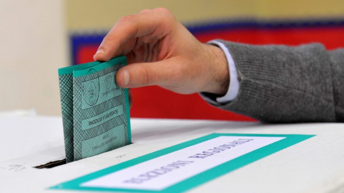 Basilicata al voto, urne aperte oggi e domani Basilicata al voto, urne aperte oggi e domani