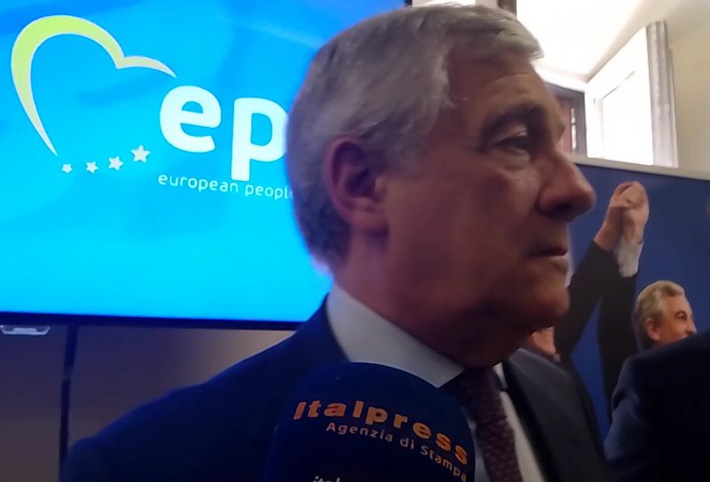 Europee, Tajani “Apriamo le porte per essere la famiglia dei popolari” Europee, Tajani “Apriamo le porte per essere la famiglia dei popolari”