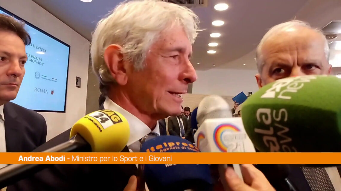 Roma, Abodi “Con progetto a Tor Bella Monaca ruolo sociale sport” Roma, Abodi “Con progetto a Tor Bella Monaca ruolo sociale sport”