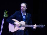La Buona novella di De Andrè raccontata da Neri Marcorè al teatro Storchi di Modena