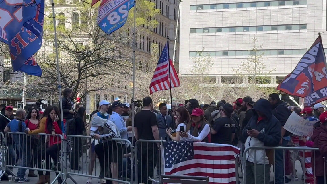 A New York si apre lo storico processo contro Trump A New York si apre lo storico processo contro Trump