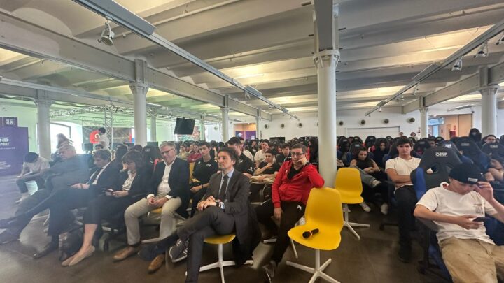 Giovani, digitalizzazione, europee2024: Aidr inaugura il centro tecnologico eSplace di Genova