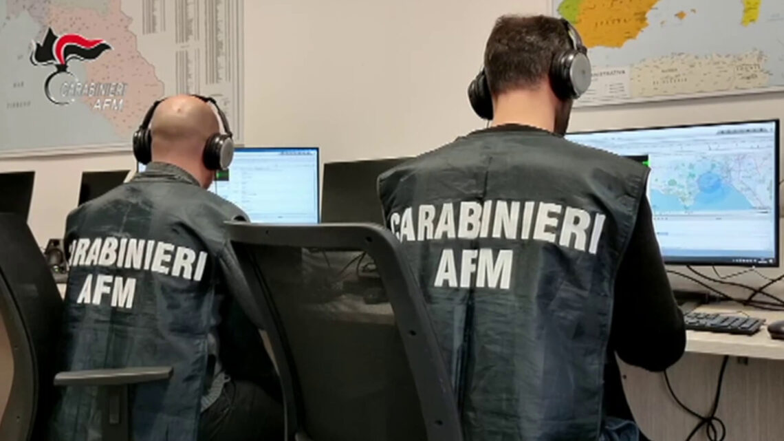 Decine di arresti per vendita di euro contraffatti in Italia e Francia Decine di arresti per vendita di euro contraffatti in Italia e Francia