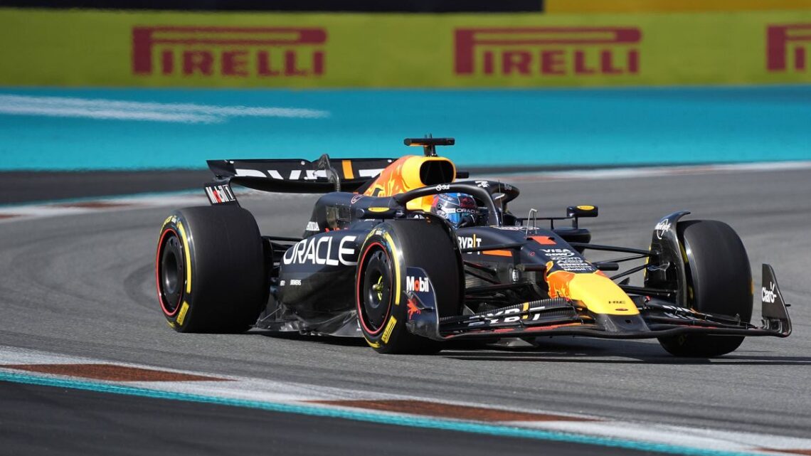 Verstappen vince la sprint di Miami davanti a Leclerc e Perez Verstappen vince la sprint di Miami davanti a Leclerc e Perez