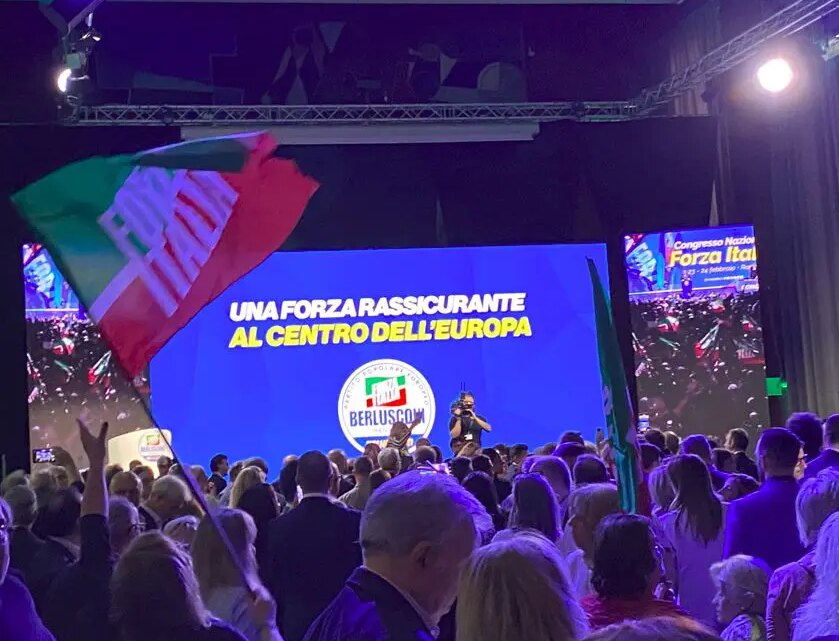Forza Italia, Tajani “Avanti tutta per raggiungere il 10%” Forza Italia, Tajani “Avanti tutta per raggiungere il 10%”