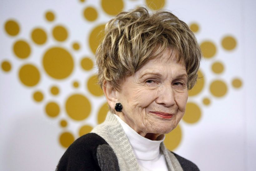 Morta la scrittrice Alice Munro, vinse il Nobel nel 2013 Morta la scrittrice Alice Munro, vinse il Nobel nel 2013