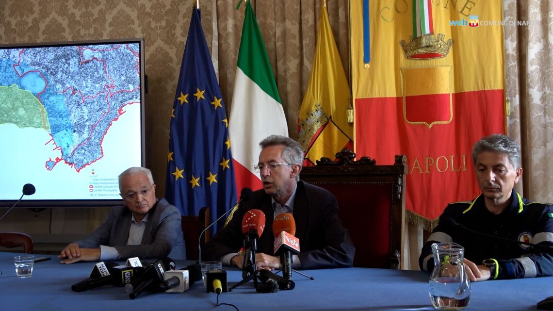 Campi Flegrei, Manfredi “Secondo l’Ingv trend non è variato, non c’è allarme” Campi Flegrei, Manfredi “Secondo l’Ingv trend non è variato, non c’è allarme”
