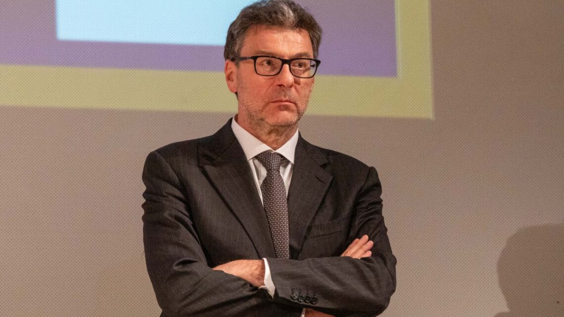 Giorgetti “Detrazioni ristrutturazioni convenienti anche senza Ecobonus” Giorgetti “Detrazioni ristrutturazioni convenienti anche senza Ecobonus”