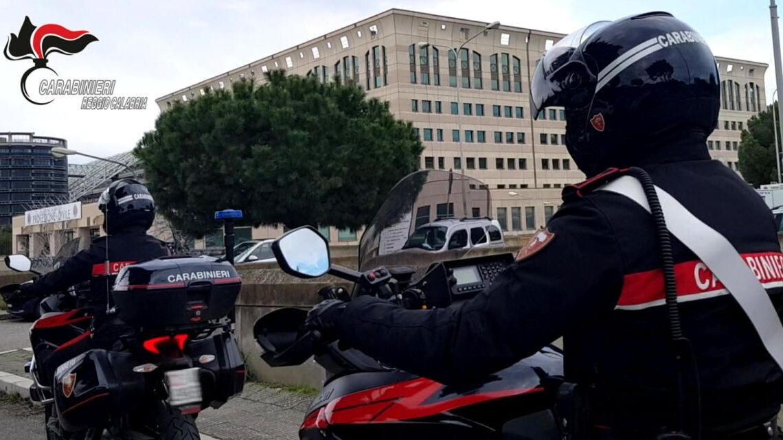 Operazione anti ‘ndrangheta a Reggio Calabria contro estorsioni e armi Operazione anti ‘ndrangheta a Reggio Calabria contro estorsioni e armi