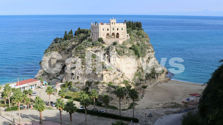 Sciolto il Comune di Tropea, “sostegno cosca a sindaco e lista”