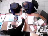 Sesso in cambio di favori, arrestato funzionario comunale a Campagnano