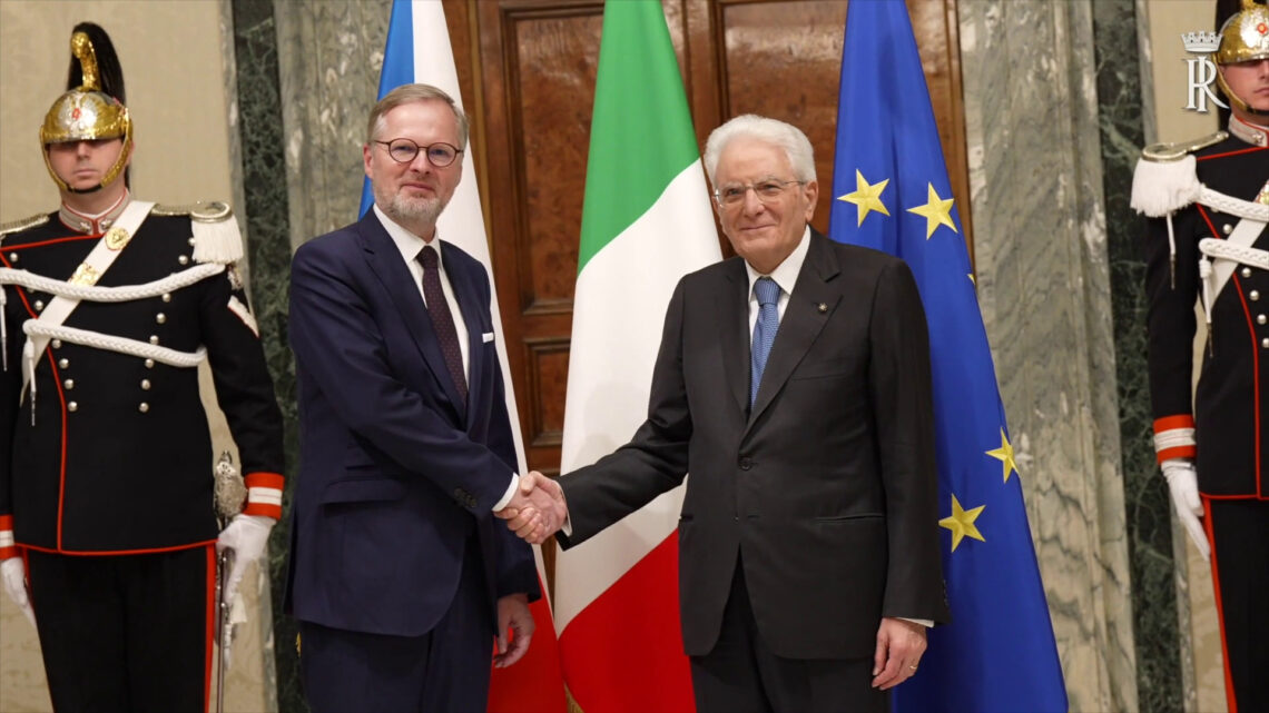 Mattarella riceve il primo ministro della Repubblica Ceca Mattarella riceve il primo ministro della Repubblica Ceca