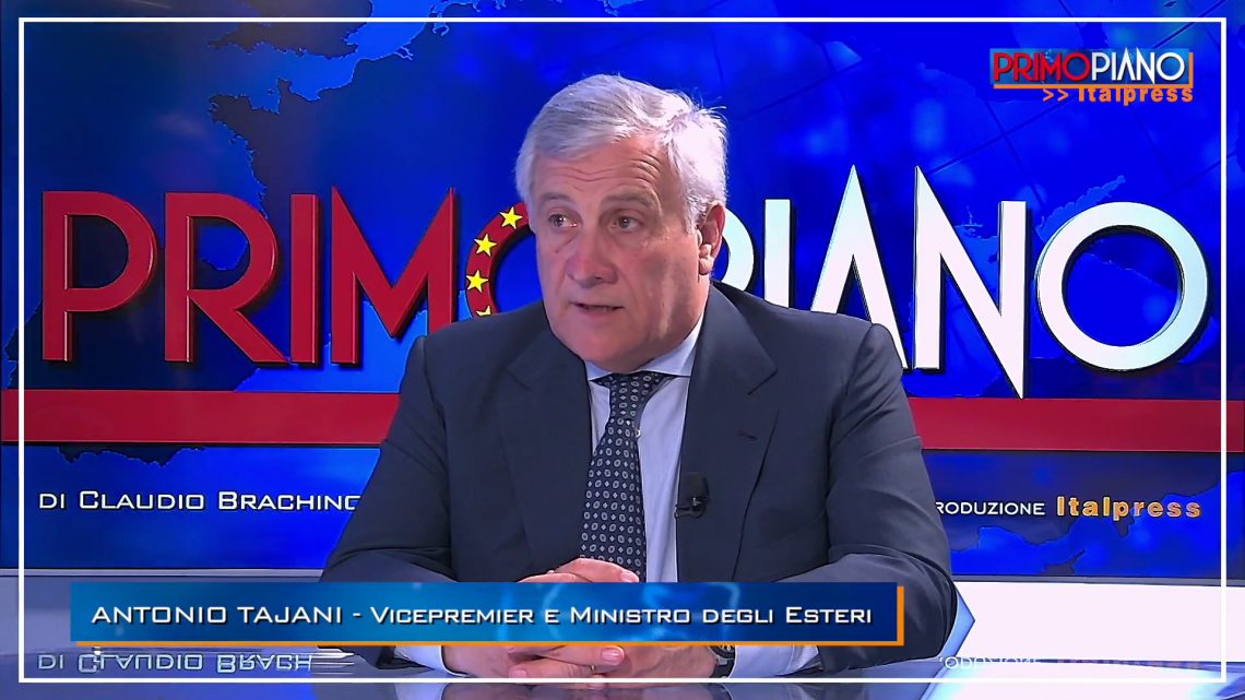 Tajani “Costruire maggioranza di centrodestra in Ue, mai con Le Pen” Tajani “Costruire maggioranza di centrodestra in Ue, mai con Le Pen”